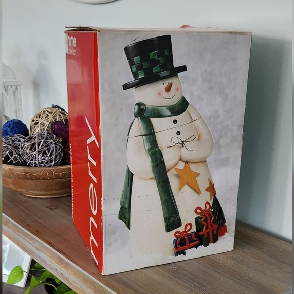 ⛄ Vintage JCPenney Christmas Snowman Cookie Jar, 15” Tall with Green Scarf & hat - Picture 10 of 16